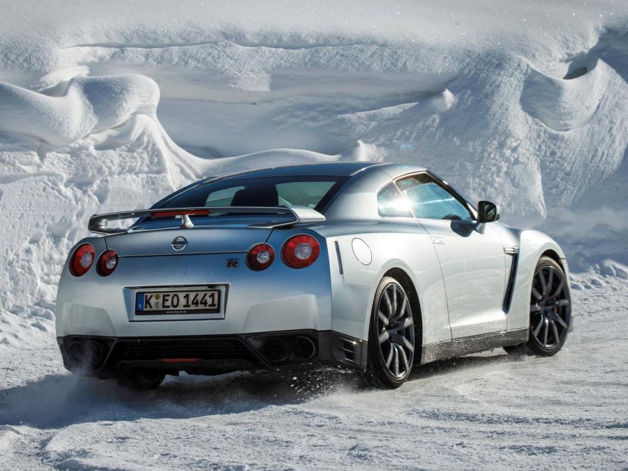  Nissan GT-R 2014 года  (фото 8 из 80)